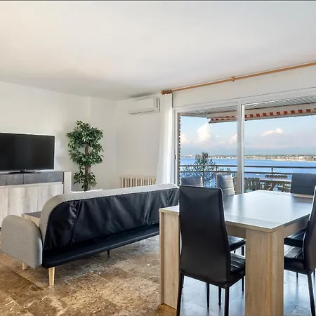 Clauhomes Bahia * 萨洛
